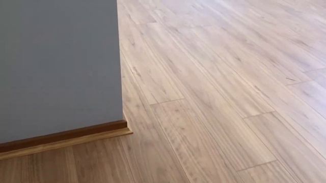 Kronoswiss Aquastop Laminate Floor Blackbutt 12mm смотреть онлайн