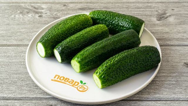 Быстрые малосольные огурцы в рассоле