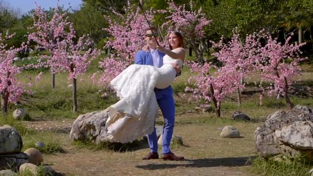 Insta360 Bullet Time Accessory Bundle for ONE X2, ONE R, ONE X Camera (Handle/Tripod + Selfie Stick смотреть онлайн