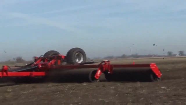 Каток Maximus 12 м, 600 мм. Выравнивание поля, улучшение контакта семян с почвой (EXPOM) смотреть онлайн