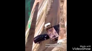 водитель съехал с эвакуатора в Москве