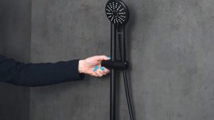 Душевая стойка с верхней тропической лейкой и смесителем для ванны/душа Lemark Bronx LM3762BL чёрна