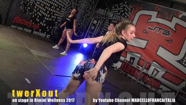 TWERXOUT on stage RIMINI WELLNESS 2017 #04 смотреть онлайн