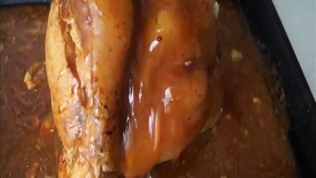 Рулька фаршированная без кости, запеченная в духовке смотреть онлайн