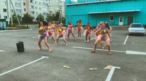 Гавайская вечеринка. танец зажигательный