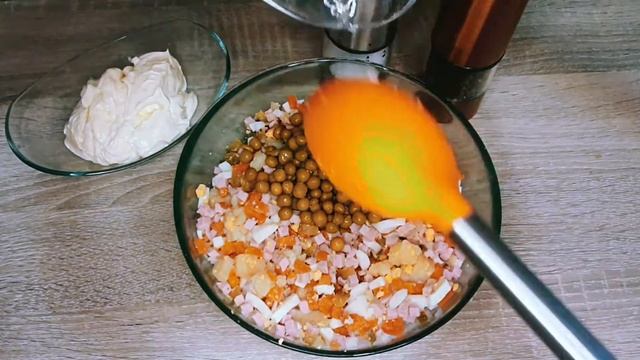 ?Салат ОЛИВЬЕ/Салат Дебеф