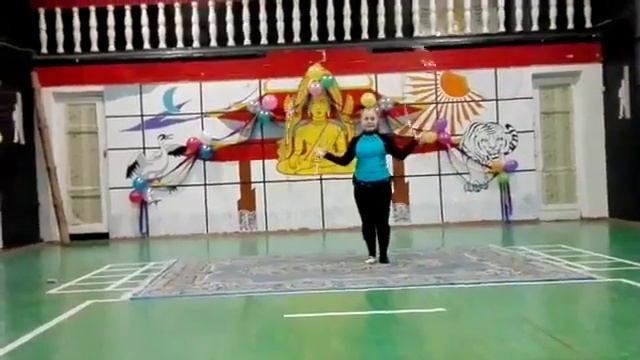 Кошара Анна- игра с обручами смотреть онлайн