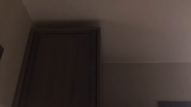 Видео-обзор маленькой прихожей с открытой вешалкой