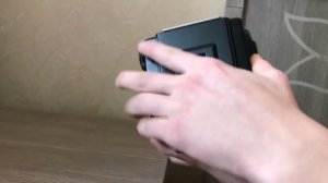 Показал фотоаппарат!