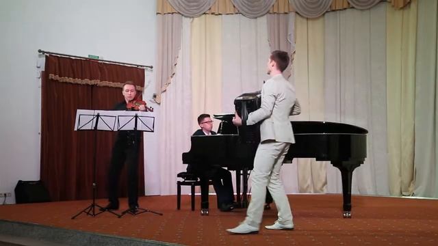 A.Piazzolla "Escualo" for violin, bayan and piano смотреть онлайн