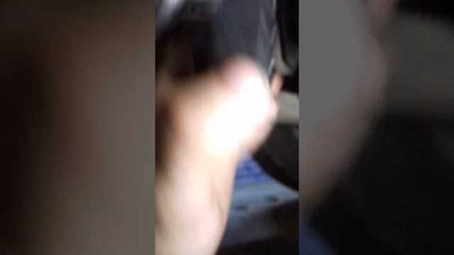 Замена моторного масла Ниссан Альмера G15 часть1 смотреть онлайн