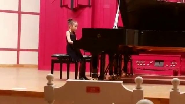 Шарипова Зара. 1 класс. смотреть онлайн