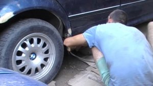 BMW 350d рихтовка передка и восстановление поддомкратников на автомобиле