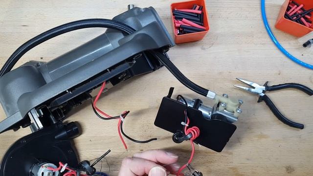 Ryobi R18I/P731 replacing broken digital pressure meter with an analogue one смотреть онлайн