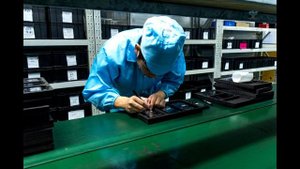 В Узбекистане началось производство смартфонов.