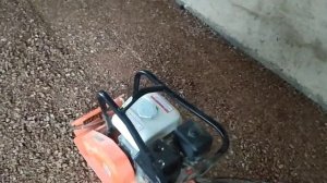 Виброплита грост с60 в работе.