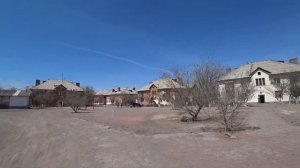 Город Балхаш (Балқаш) | на у. Островского с Бокейханова во двор между домами №19 и №21 весной 2021г