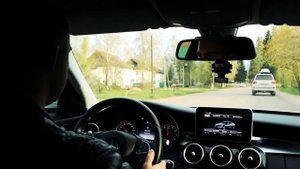 Mercedes как BMW? Почему С класс лучше Бмв 3 ?
