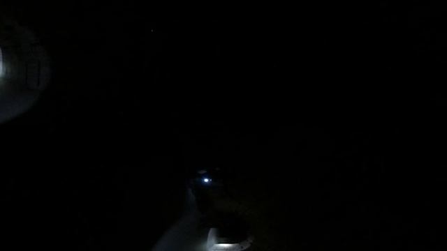 360 видео метро 2033 монстры в тонелях смотреть онлайн