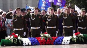 Губернатор Иркутской области поздравляет с 79-летием Великой Победы