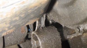 Начальная стадия разборки Калины: первые проблемы с КПП