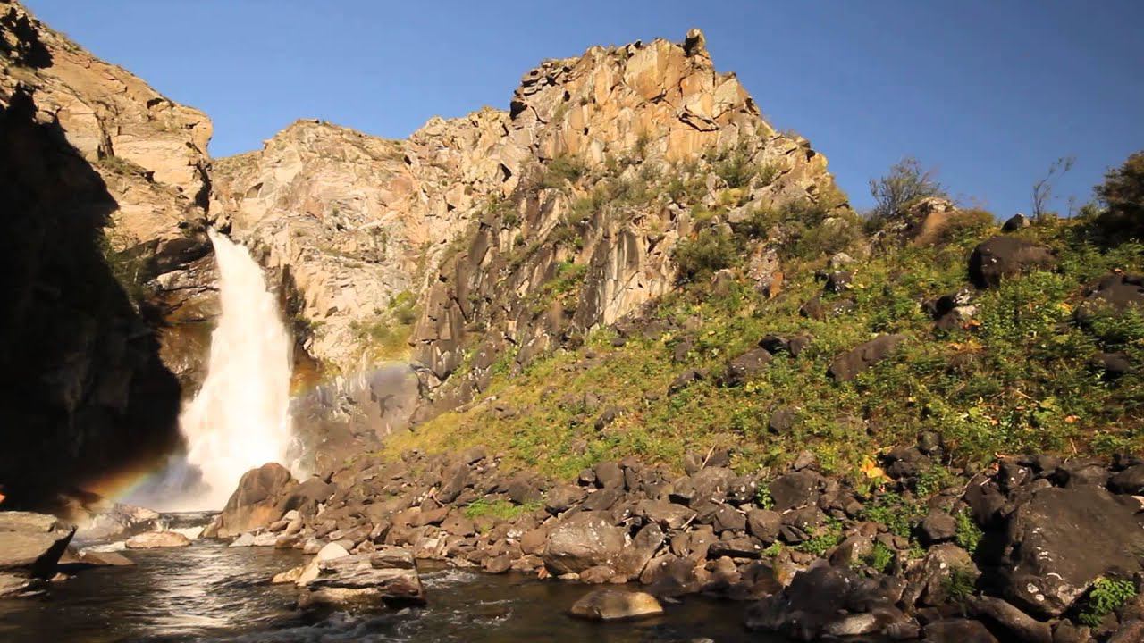 Водопад Куркуре в долине реки Чулышман - Горный Алтай