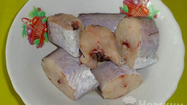 Тушеный минтай с кабачками в мультиварке