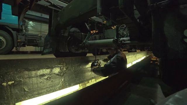 ремонт полуприцепа своими руками замена энергоаккумулятора на прицепе Амкар.Man32