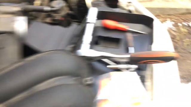 Замена свечей на Volvo s40II смотреть онлайн