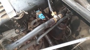 Toyota Vitz замена  тройника своим руками