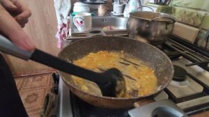 Простое блюдо из вчерашних котлет