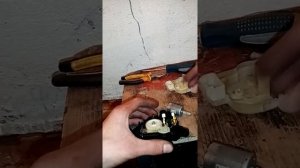 Ригулировачный моторчик печки крайслер себринг 2001 года(1)