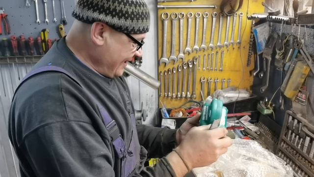 Подарок другу ✅ смотреть онлайн