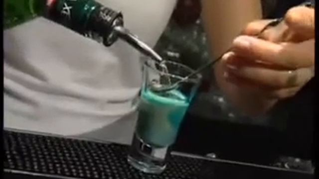 Коктейль Голубой Океан.avi смотреть онлайн