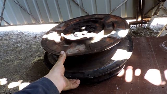 Ходовой вариатор на Ремонт. Деревянные подшипники на Клавиши Соломотряса комбайна Енисей. смотреть онлайн