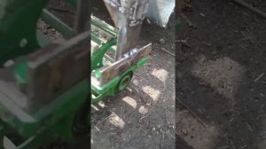 Упорный каток для фрезы  мотоблока и культиватора. Своими руками.