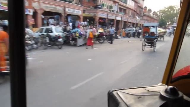 Индия, Джайпур. На улицах города. смотреть онлайн