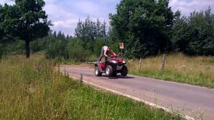 Как ездить на квадроцикле на заднем колесе. Часть 2