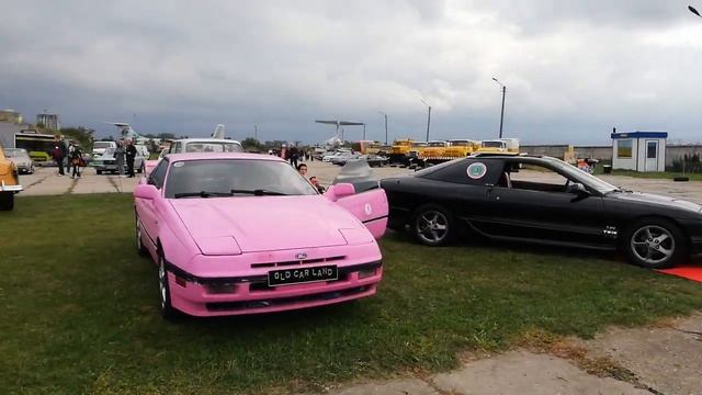 Выставка ретро автомобилей | Ретро машины в Киеве | Old Car Land 2021