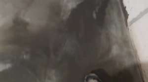 горе строители. неудачная стяжка пола.