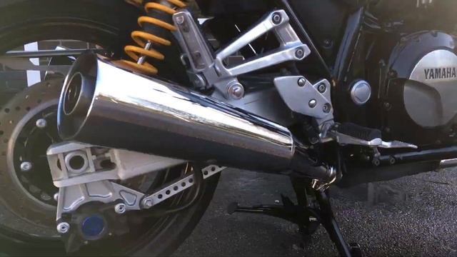 Yamaha XJR 1300 Black смотреть онлайн