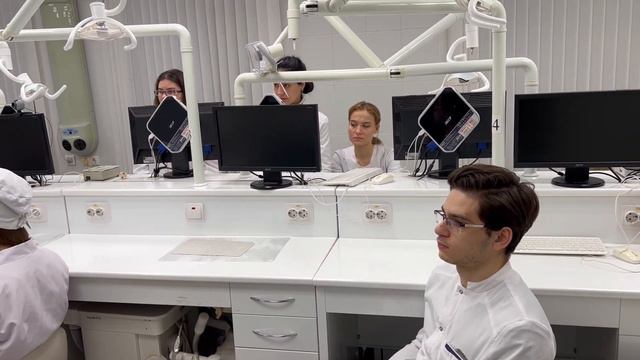 Наставничество в стоматологической клинике УГМУ смотреть онлайн