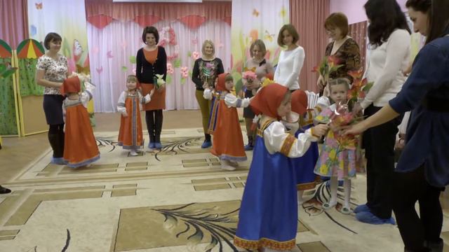 Утренник 8 марта Детский сад №8 Звездочка Краснознаменск смотреть онлайн