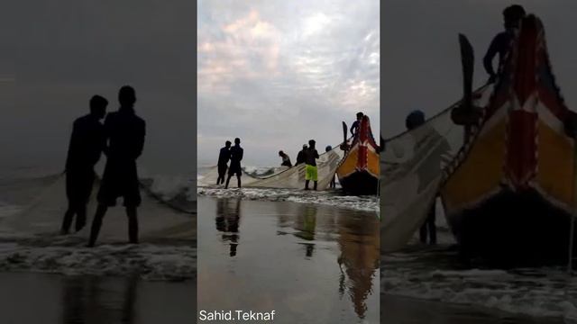 বঙ্গোপসাগরে জেলেরা কিভাবে মাছ ধরে দেখুন | See how fishermen fishing in the Bay of Bengal🐟🐟🐠🐙🚣♂️