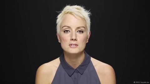 Toppik Reviews: Zoe's Testimony and Experience with Toppik Hair Building Fibers