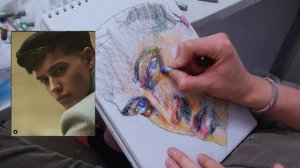 Портрет по фото масляной пастелью