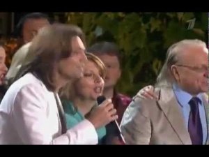 Новые Самоцветы и Дмитрий Маликов - Вся жизнь впереди (Первый канал)