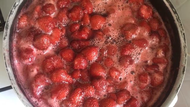 Классический рецепт клубничного джема. Вариант 1.