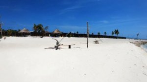 Gaafaru Beach / Maldives