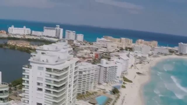 Опасный туризм в Мексике - крокодилы